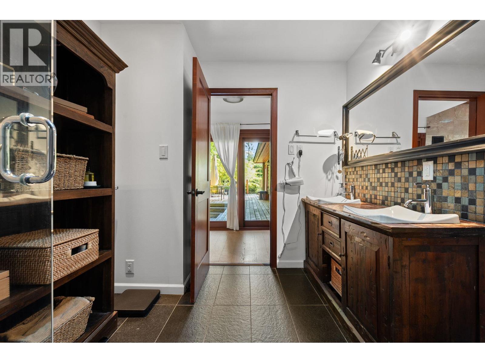 505 Upper Bayview Road, Lions Bay, British Columbia  V0N 2E0 - Photo 26 - R3163200