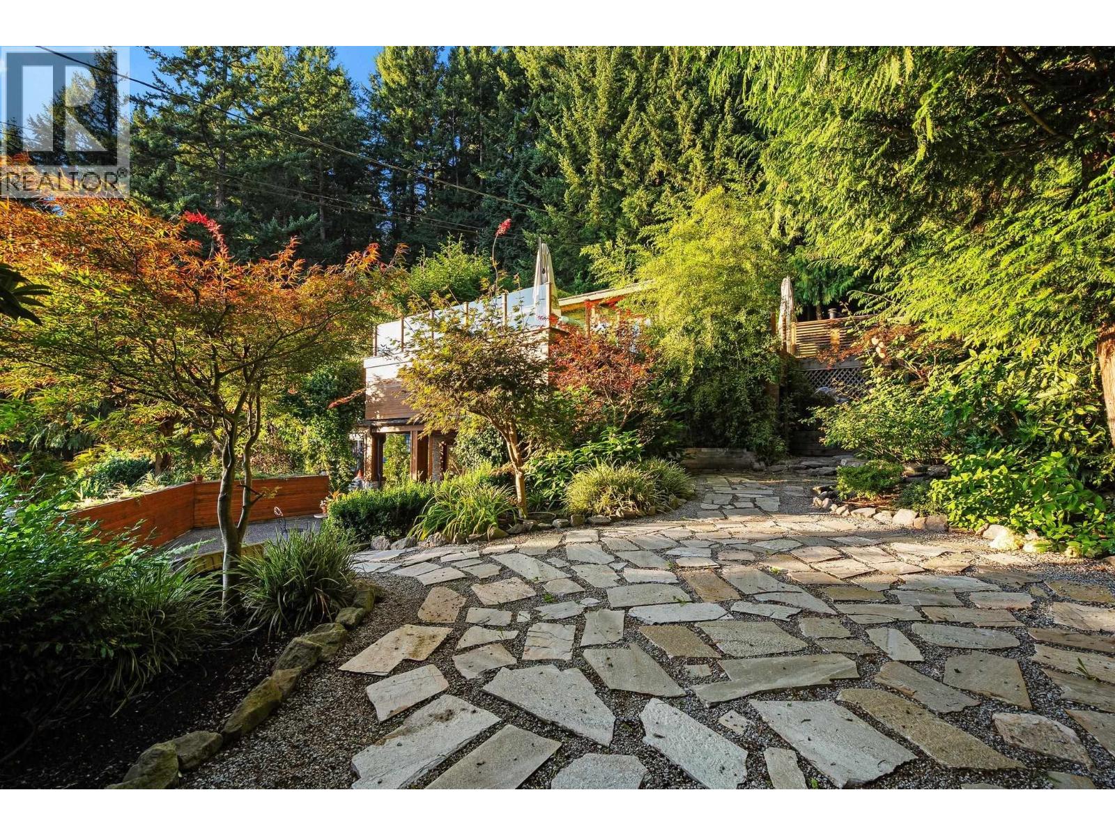 505 Upper Bayview Road, Lions Bay, British Columbia  V0N 2E0 - Photo 39 - R3163200