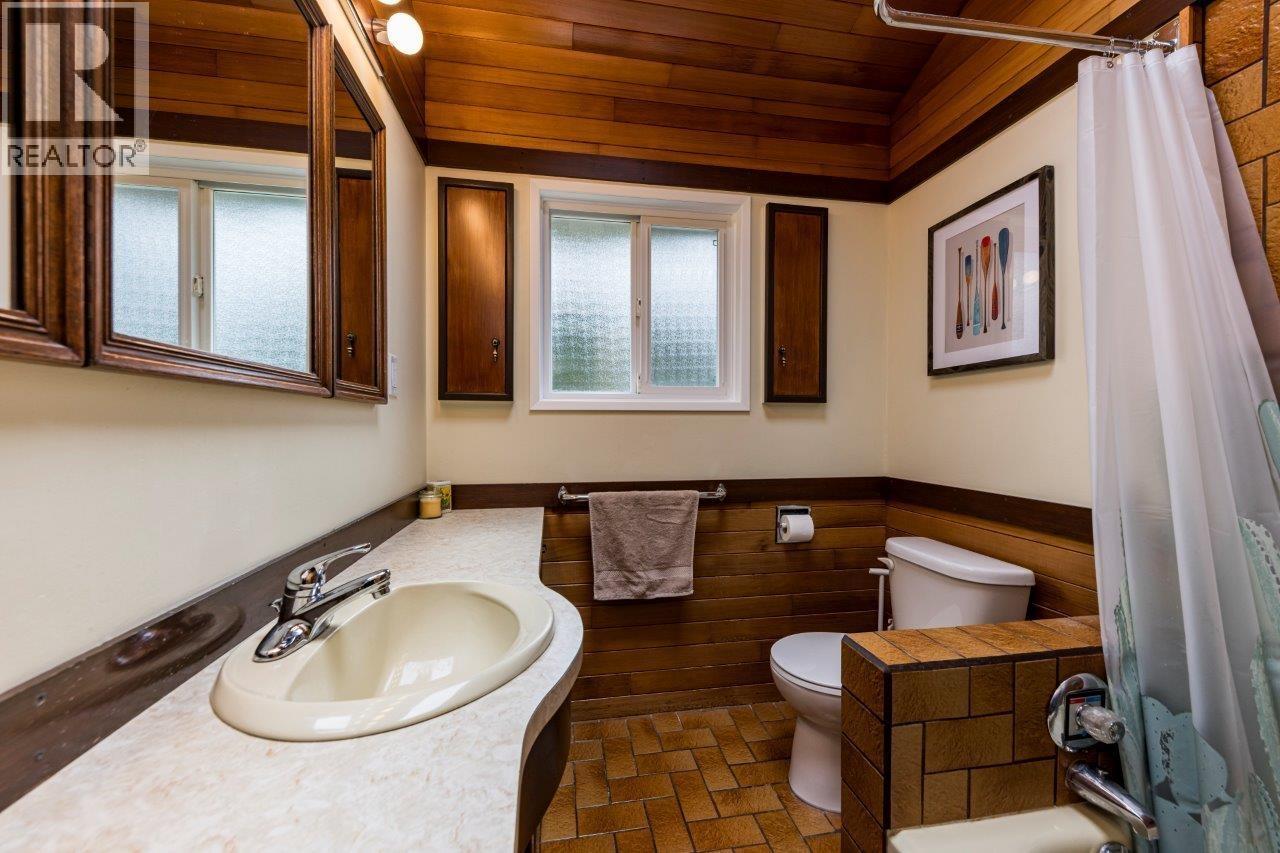 4581 Sunland Place, Burnaby, British Columbia  V5J 3A3 - Photo 21 - R3163208