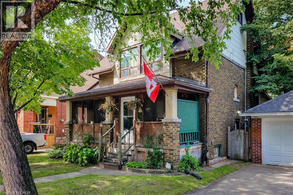12 LEINSTER Avenue S, Hamilton, Ontario