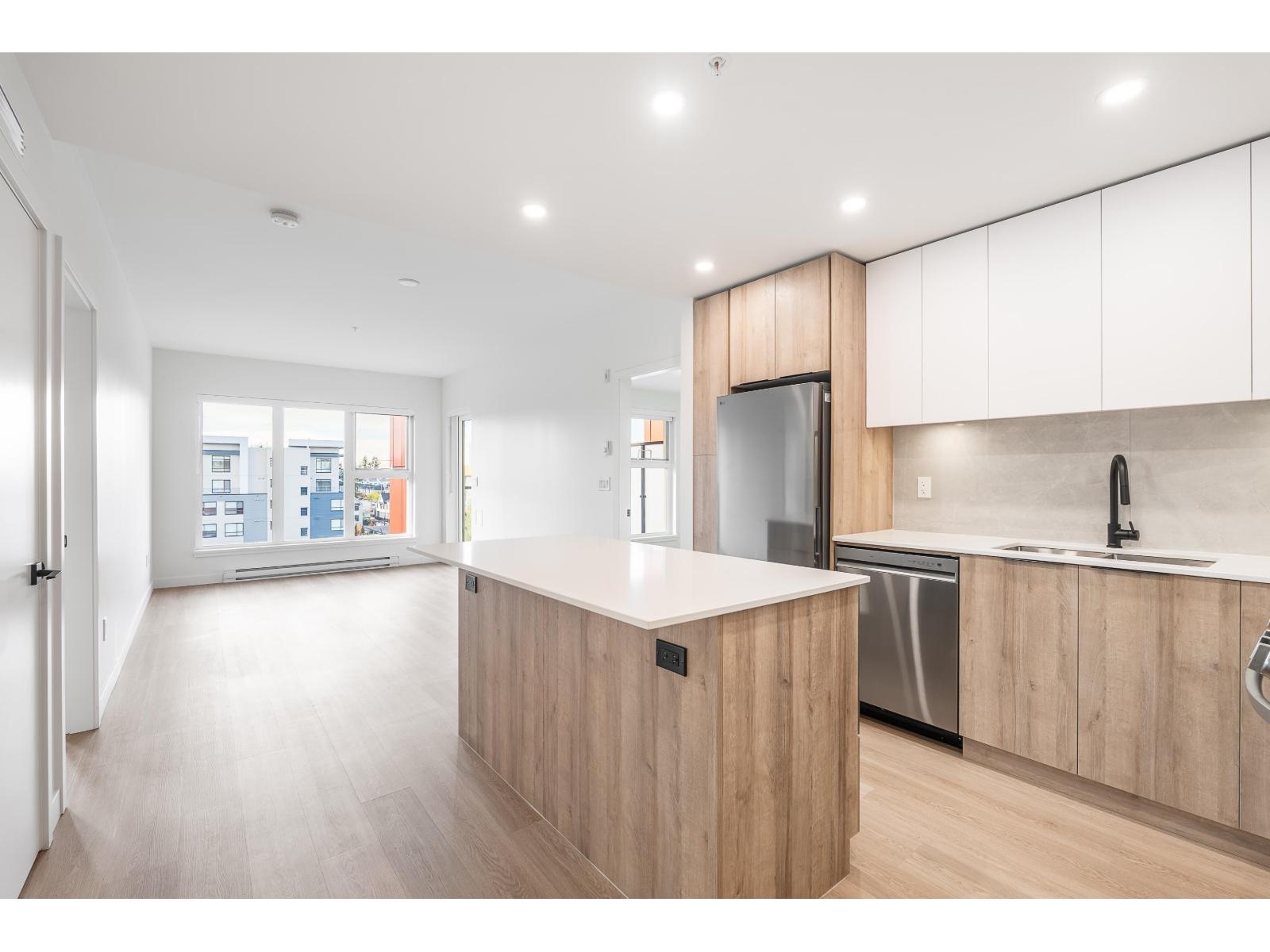 A413 7980 206a Street, Langley, British Columbia  V2Y 3Z8 - Photo 5 - R3163183