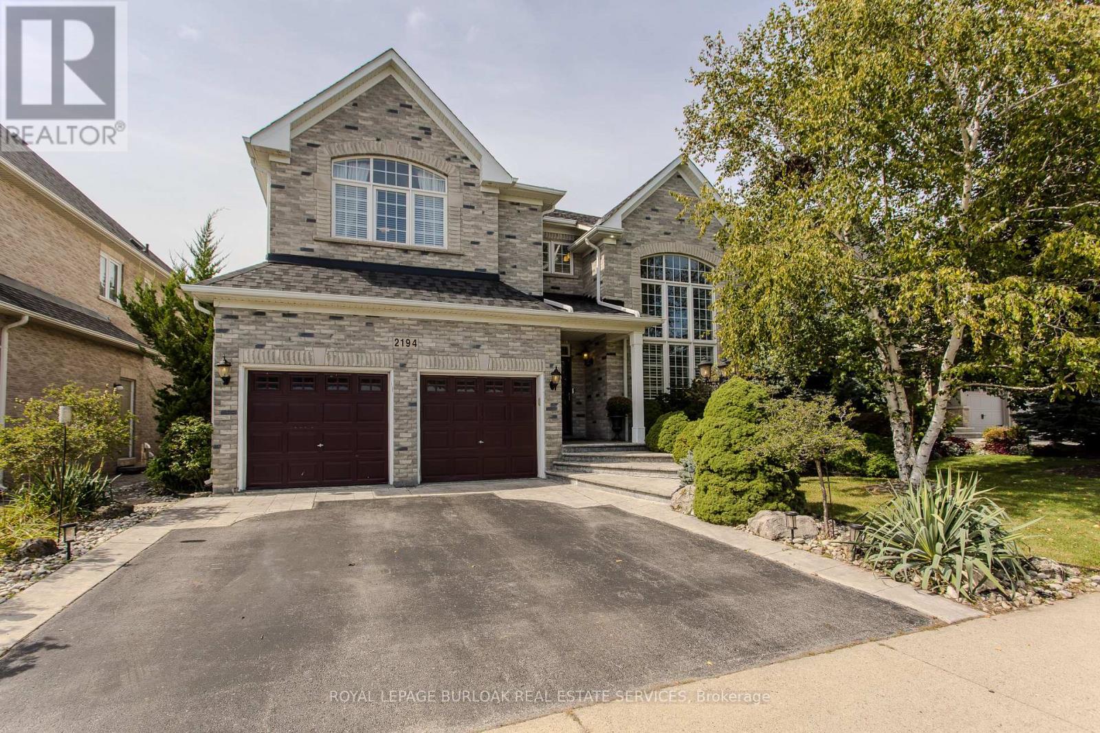 2194 BERWICK DRIVE, Burlington, Ontario