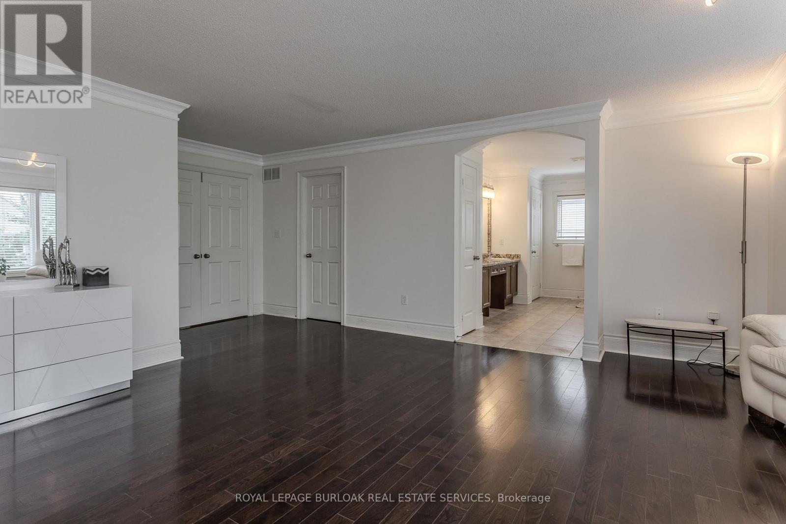 2194 Berwick Drive, Burlington, Ontario  L7M 5C3 - Photo 17 - W13761738