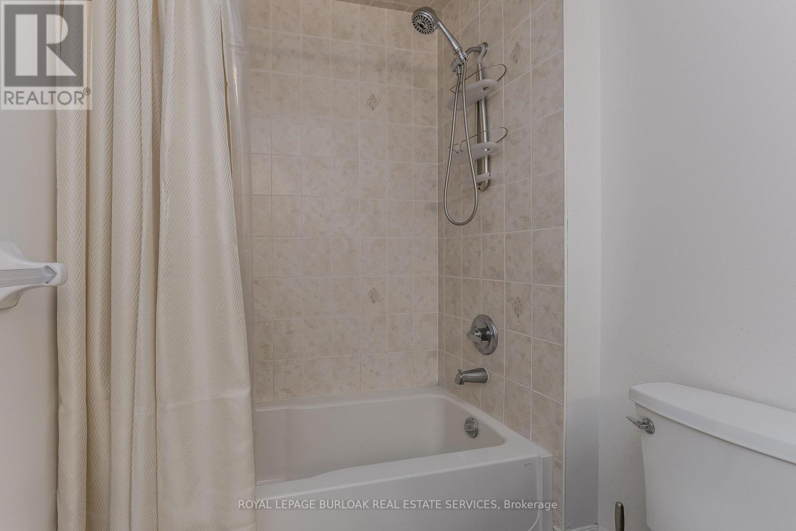2194 Berwick Drive, Burlington, Ontario  L7M 5C3 - Photo 23 - W13761738