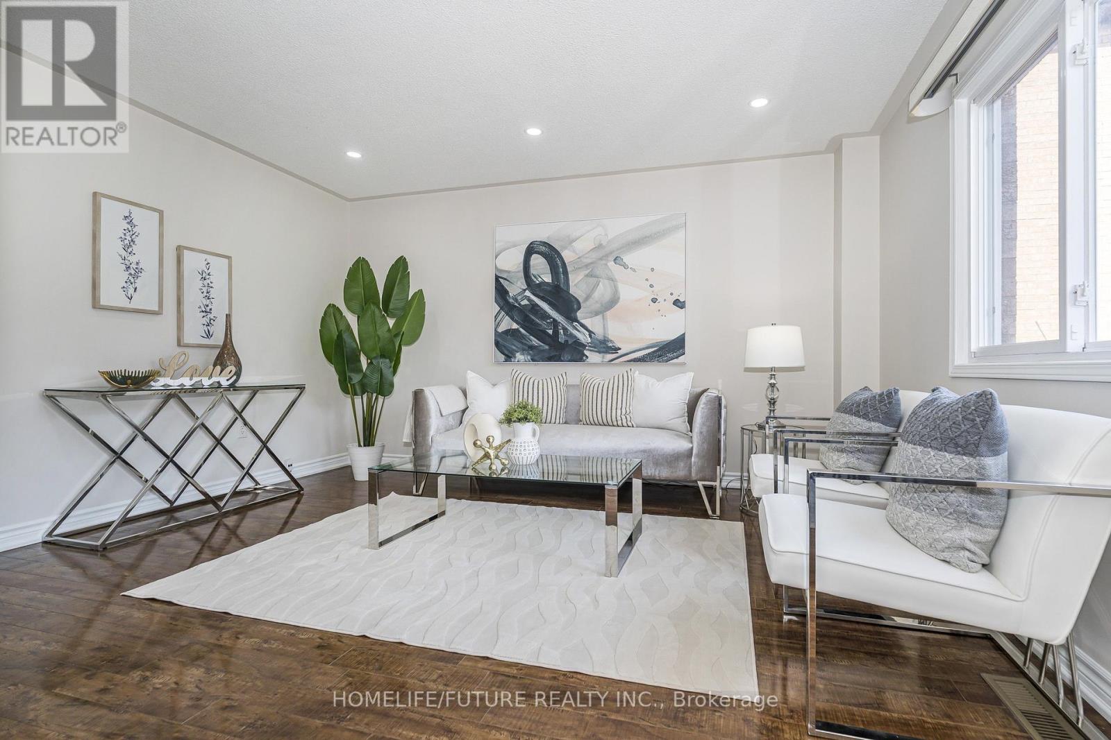 48 Creditstone Road, Brampton, Ontario  L6Y 4G1 - Photo 4 - W13761788