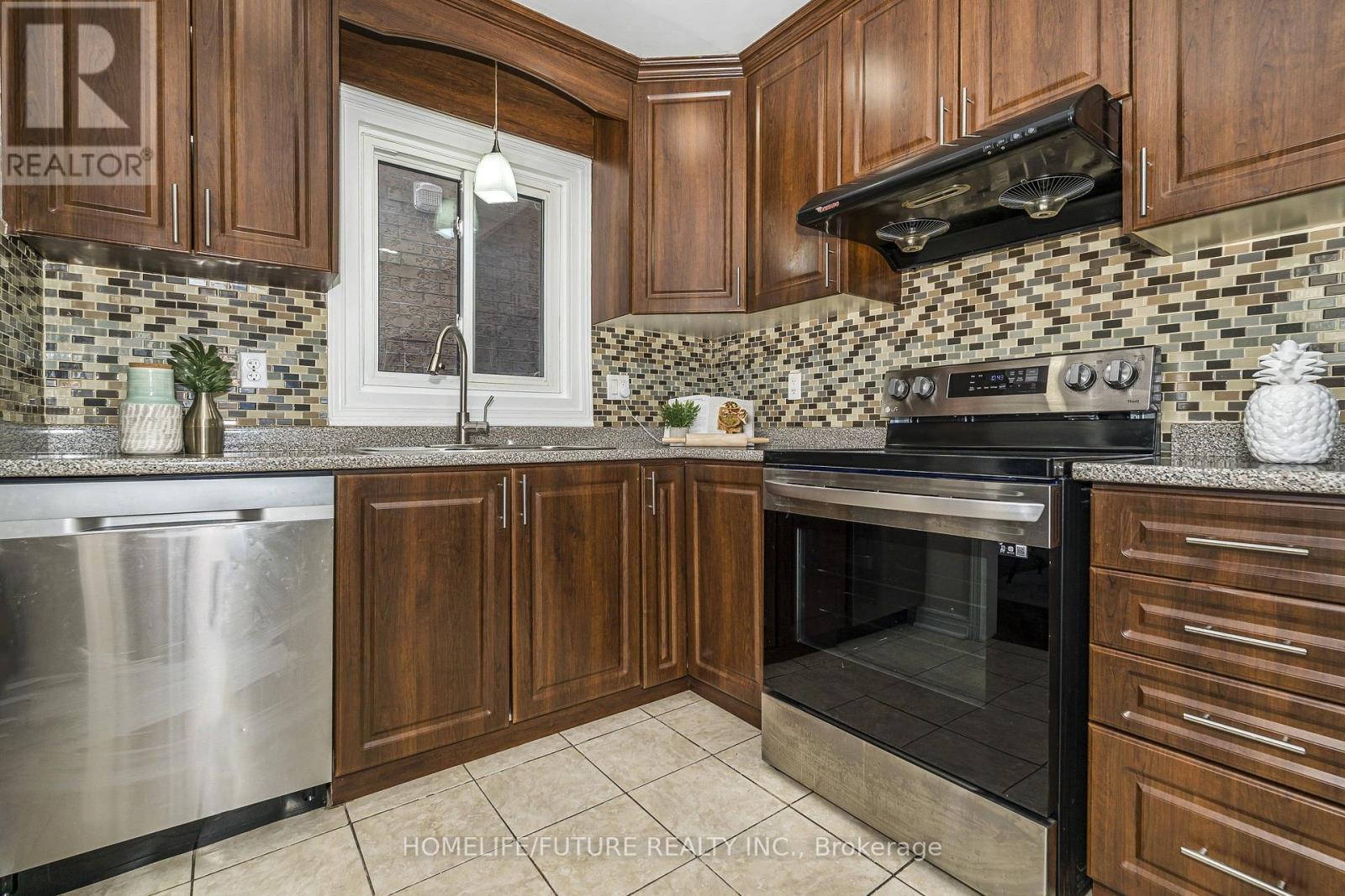 48 Creditstone Road, Brampton, Ontario  L6Y 4G1 - Photo 9 - W13761788