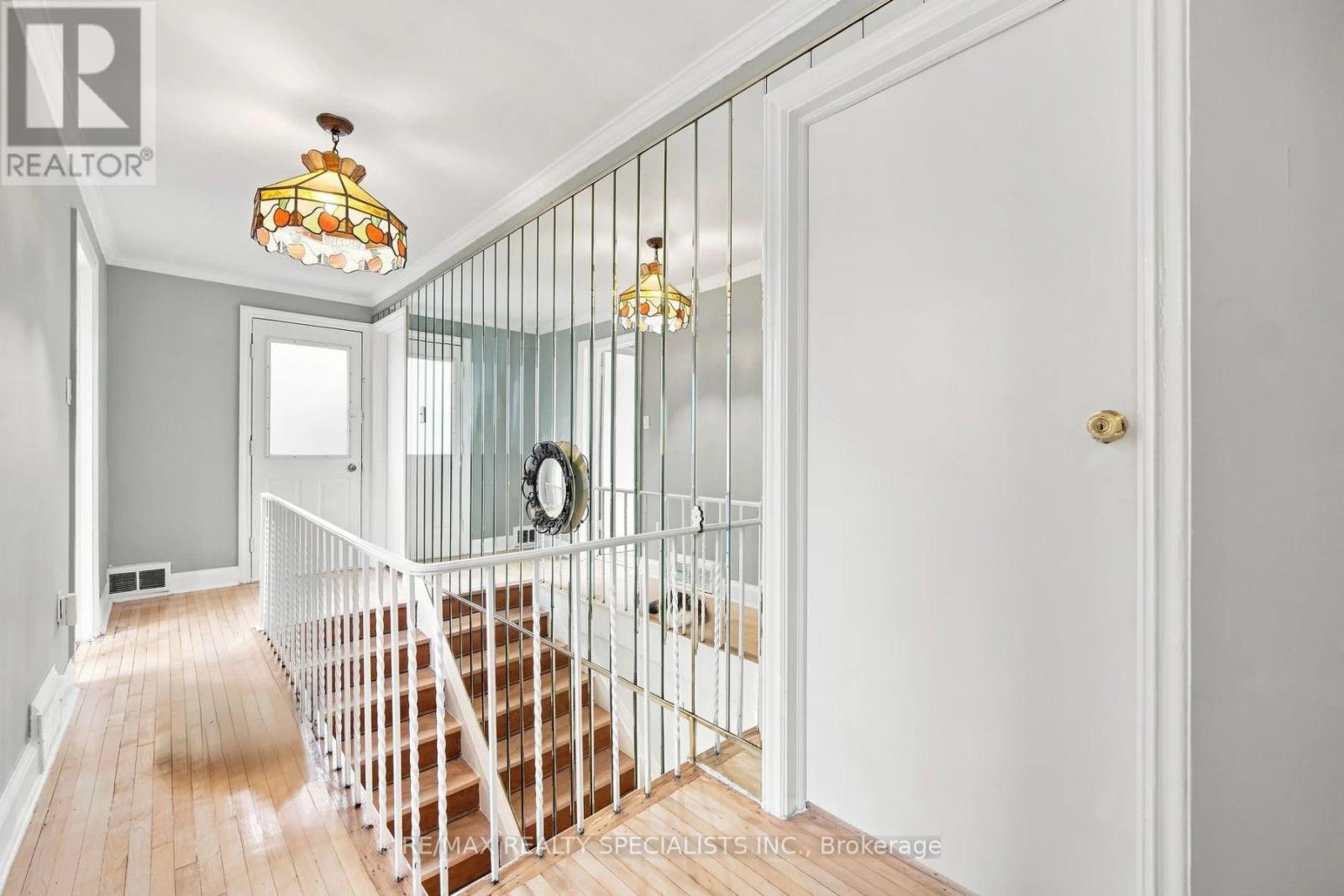 39 Macdonald Street, Toronto, Ontario M8V 1Y3 - Photo 11 - W13761826