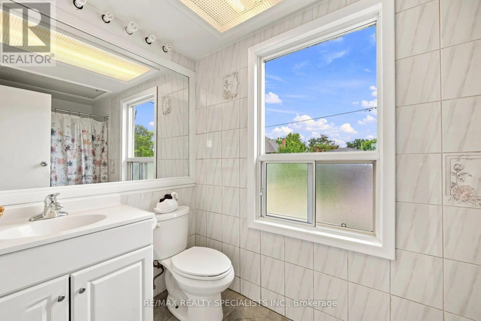 39 Macdonald Street, Toronto, Ontario M8V 1Y3 - Photo 17 - W13761826