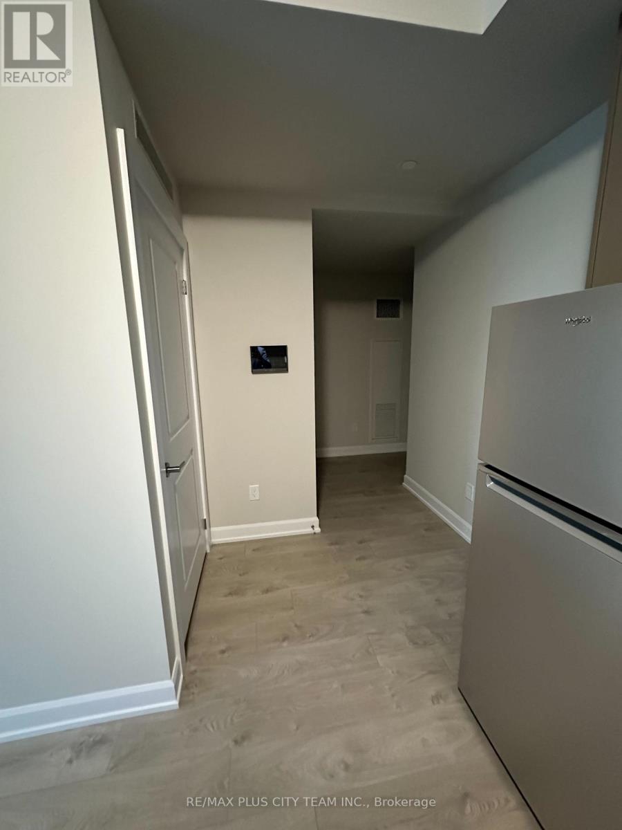 1606 - 3220 William Colston Avenue, Oakville, Ontario  L6H 7X9 - Photo 2 - W13761866