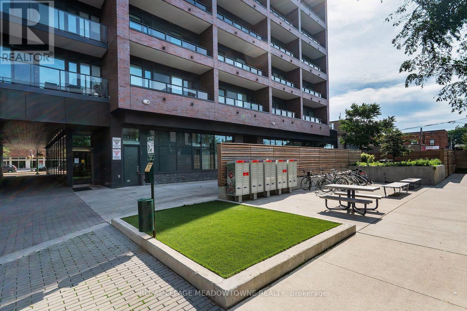 712 - 1808 St. Clair Avenue W, Toronto, Ontario  M6N 1J5 - Photo 35 - W13761870