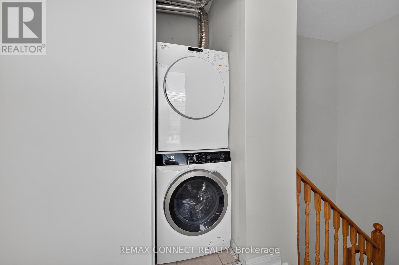 7b Crawford Street, Toronto, Ontario  M6K 3M3 - Photo 32 - C13759968