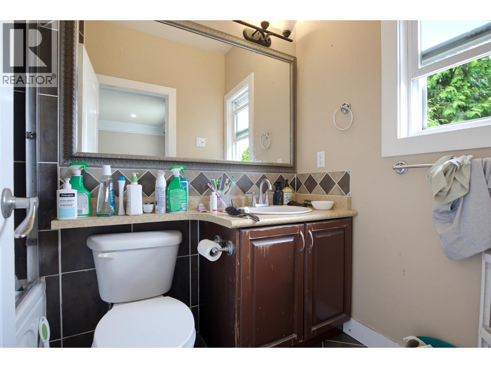 575 Alderson Avenue, Coquitlam, British Columbia  V3K 1T4 - Photo 24 - R3163176