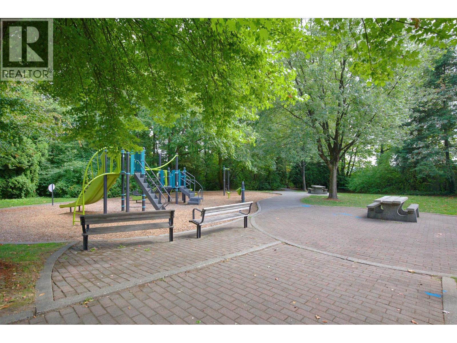 575 Alderson Avenue, Coquitlam, British Columbia  V3K 1T4 - Photo 40 - R3163176