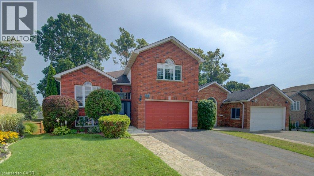 26 Stanmore Avenue, Kitchener, Ontario N2B 3W2 - Photo 2 - 40859114