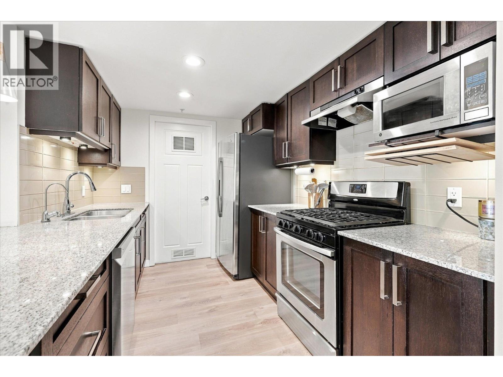 307 1212 Main Street, Squamish, British Columbia  V8B 0S1 - Photo 14 - R3163209