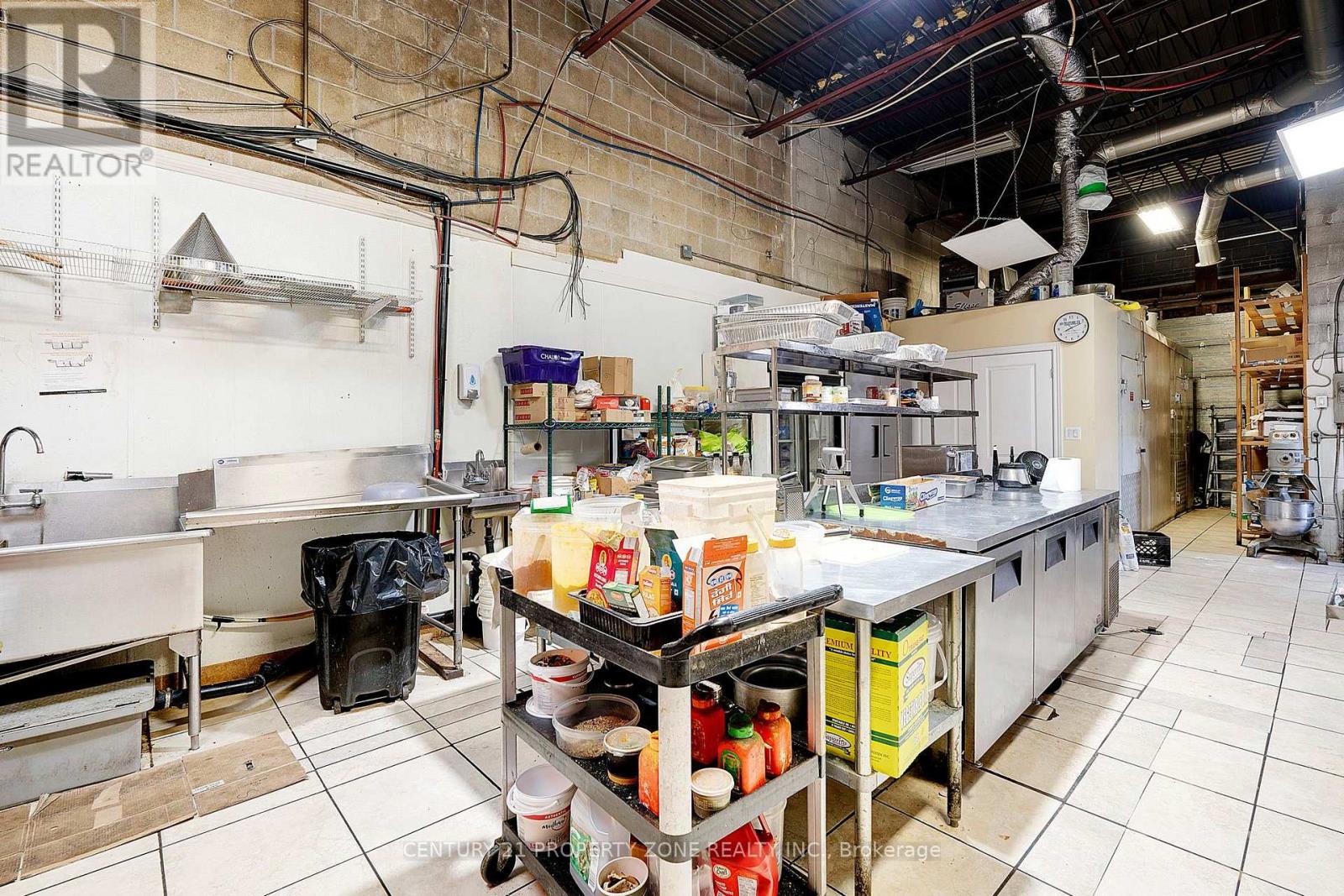 43 - 1770 Albion Road, Toronto, Ontario  M9V 1C2 - Photo 14 - W13737746