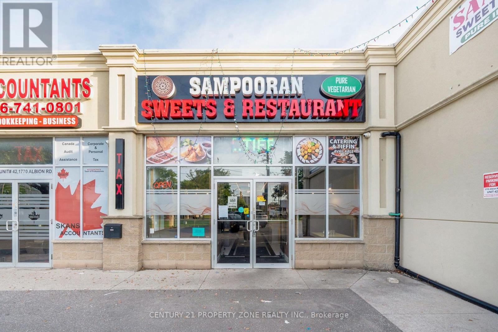 43 - 1770 ALBION ROAD, Toronto, Ontario