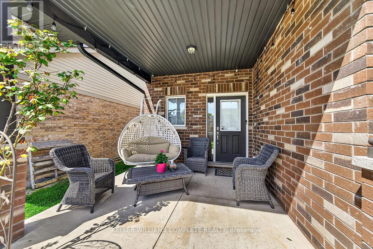 7773 Clendenning Street, Niagara Falls, Ontario  L2G 0H2 - Photo 4 - X13761846
