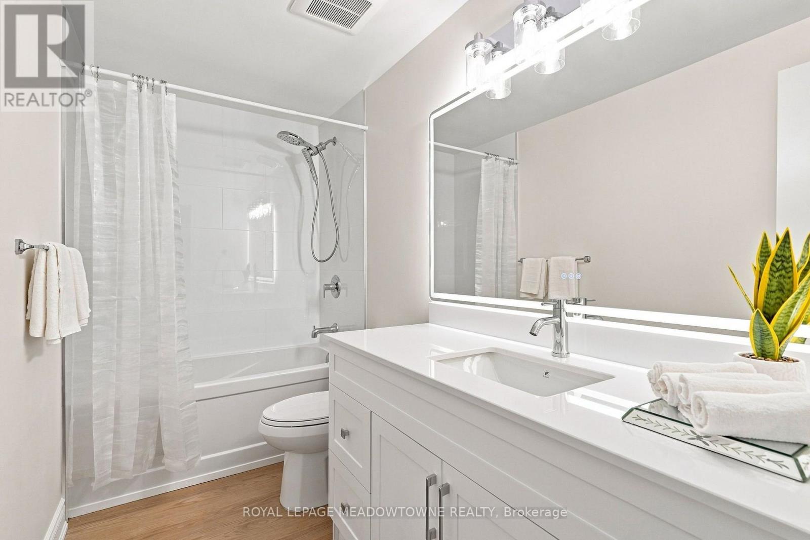 17 - 20 Mineola Road, Mississauga, Ontario  L5G 4N9 - Photo 39 - W13761852