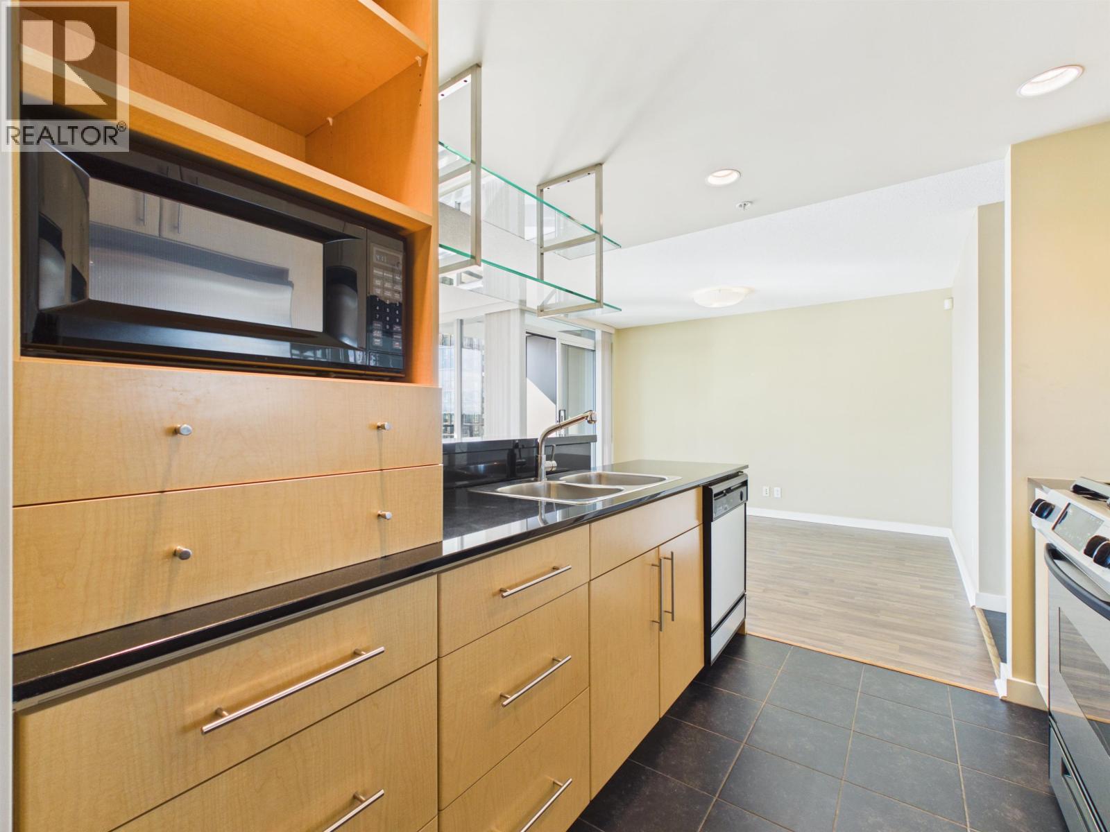 2505 455 Beach Crescent, Vancouver, British Columbia  V6Z 3E5 - Photo 13 - R3161887
