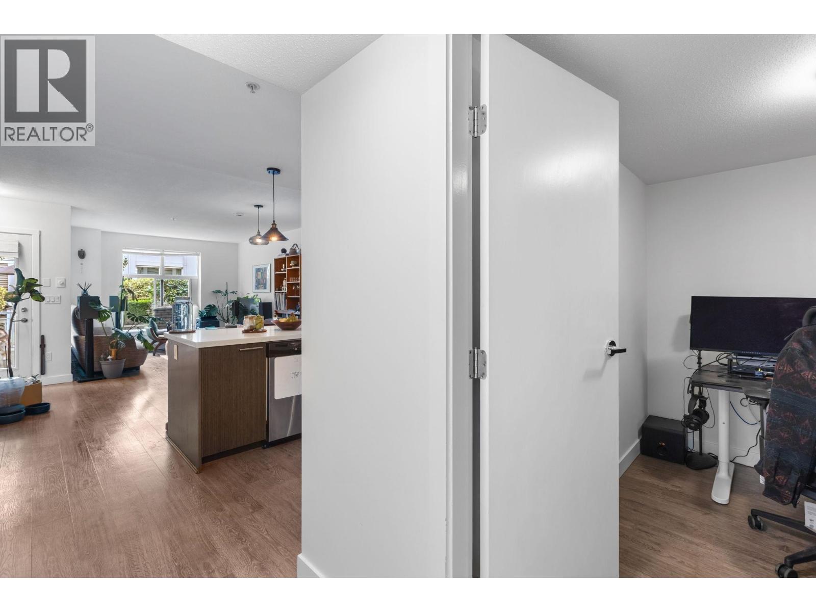 302 618 Langside Avenue, Coquitlam, British Columbia  V3J 0B8 - Photo 27 - R3162040