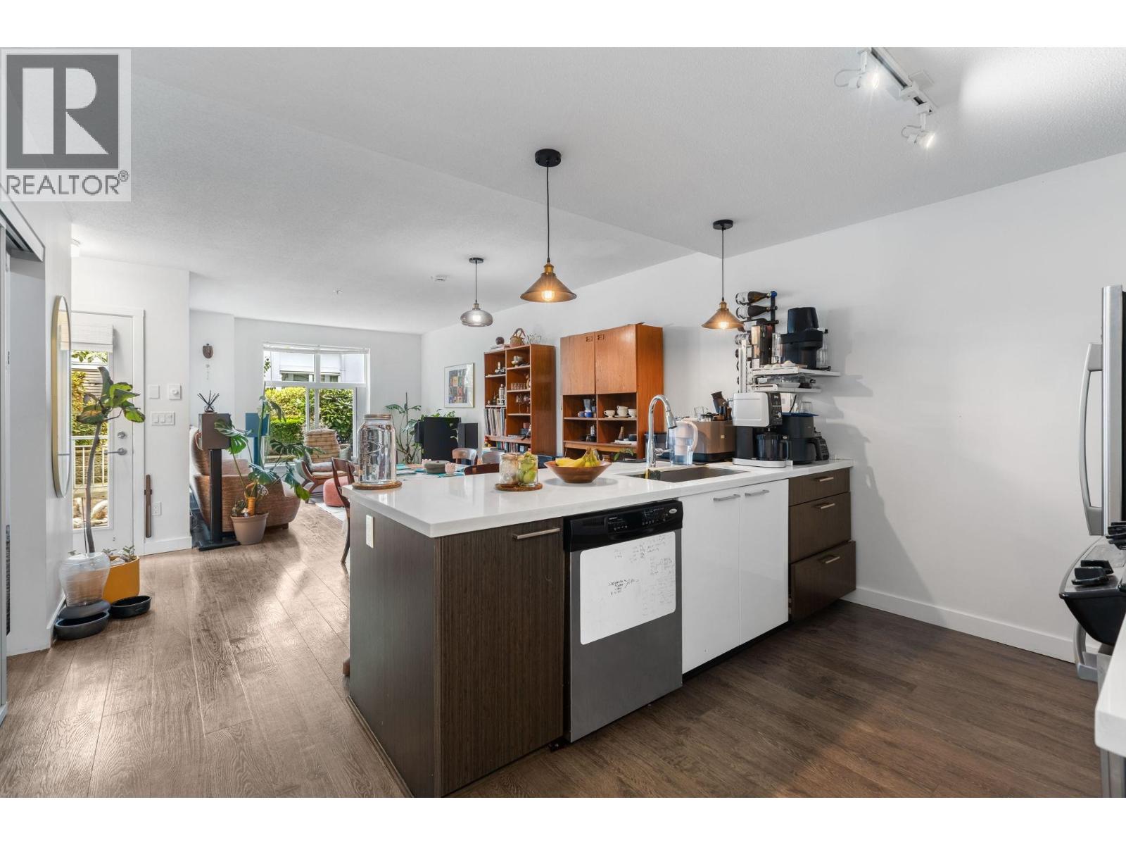 302 618 Langside Avenue, Coquitlam, British Columbia  V3J 0B8 - Photo 10 - R3162040