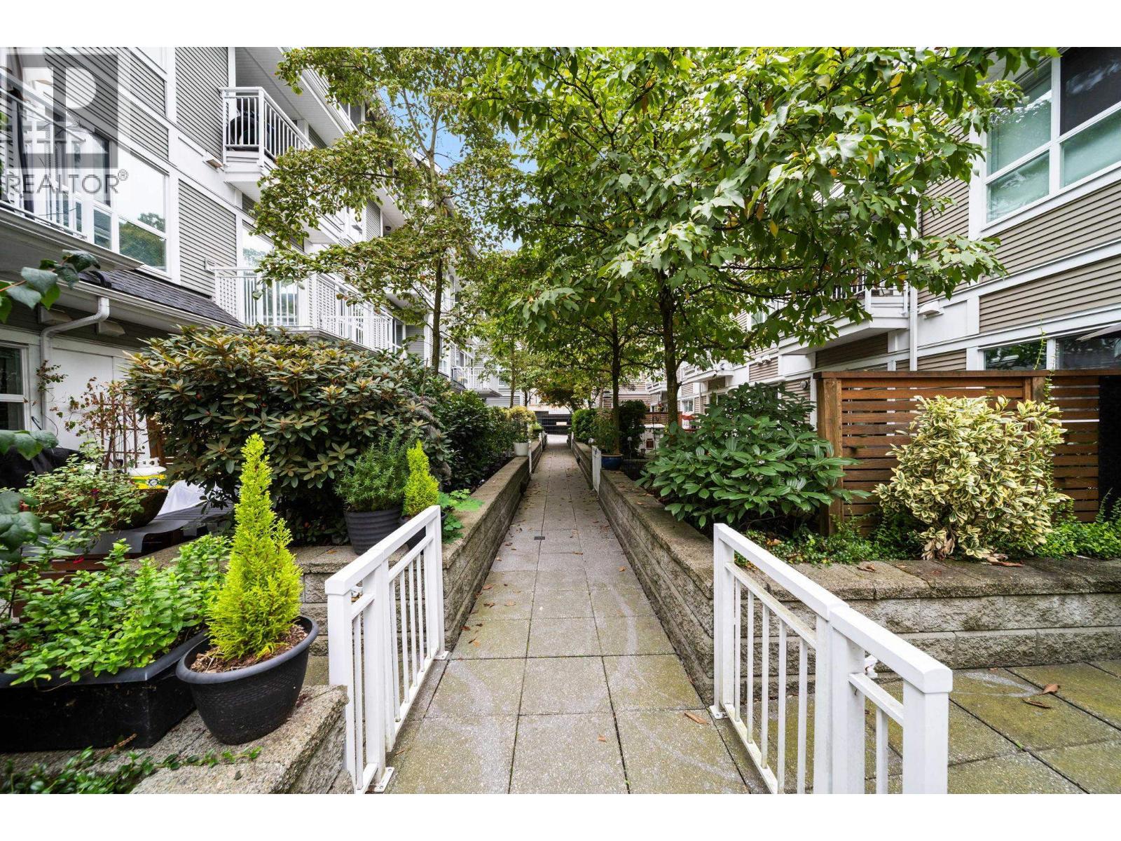 302 618 Langside Avenue, Coquitlam, British Columbia  V3J 0B8 - Photo 35 - R3162040