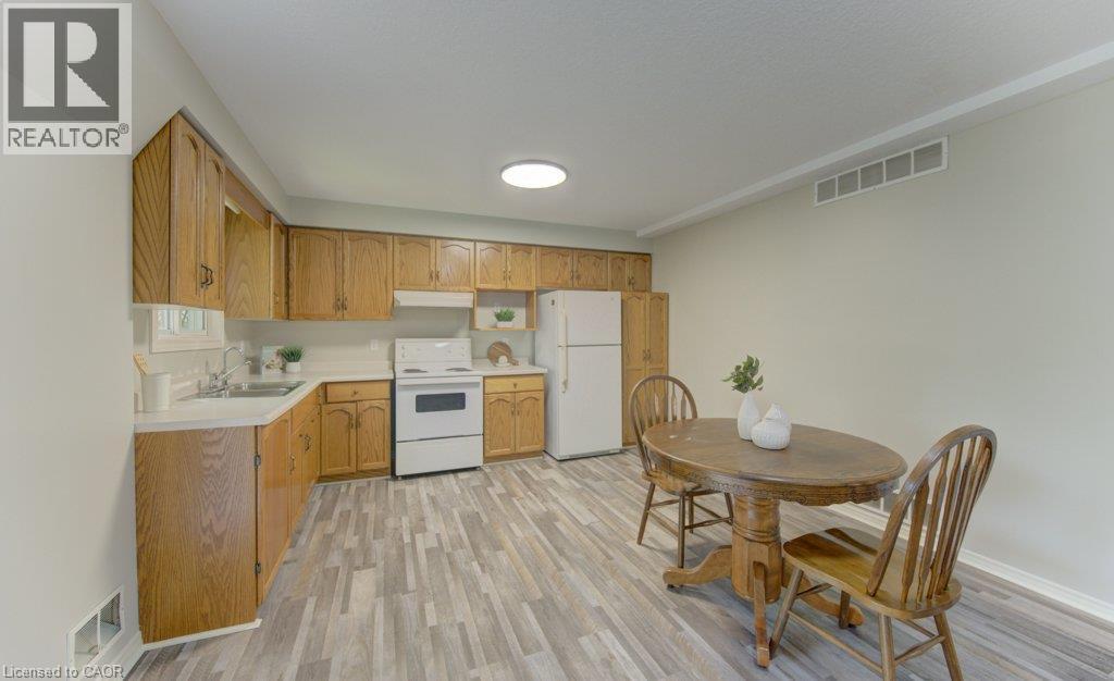 26 Stanmore Avenue, Kitchener, Ontario  N2B 3W2 - Photo 31 - 40861598