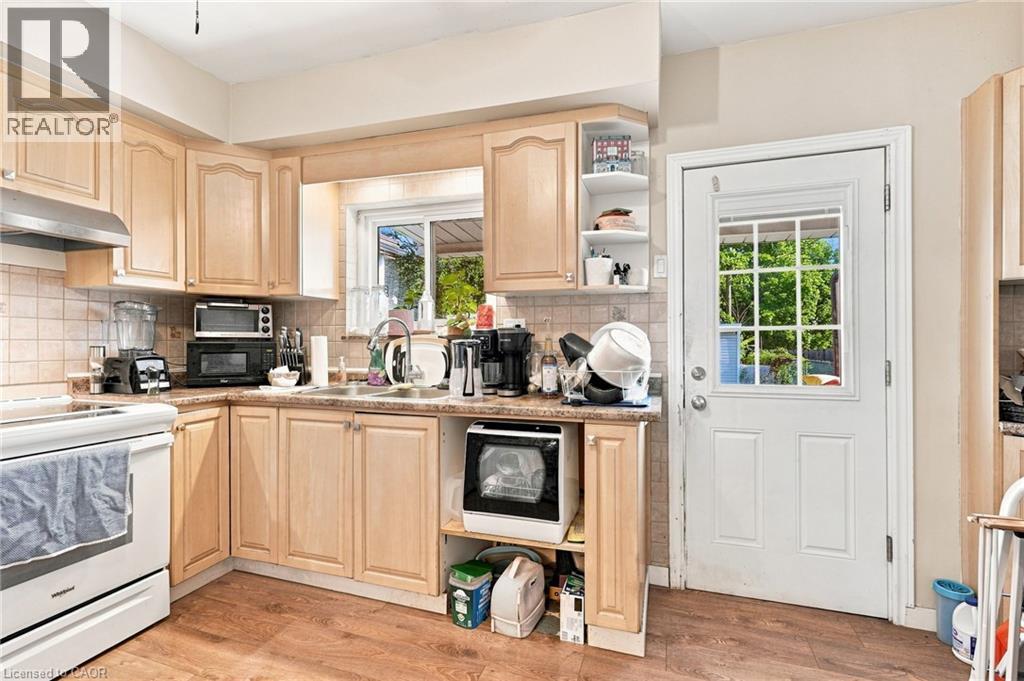15 Clinton Street Unit# Upper, Hamilton, Ontario  L8L 3J7 - Photo 10 - 40860419