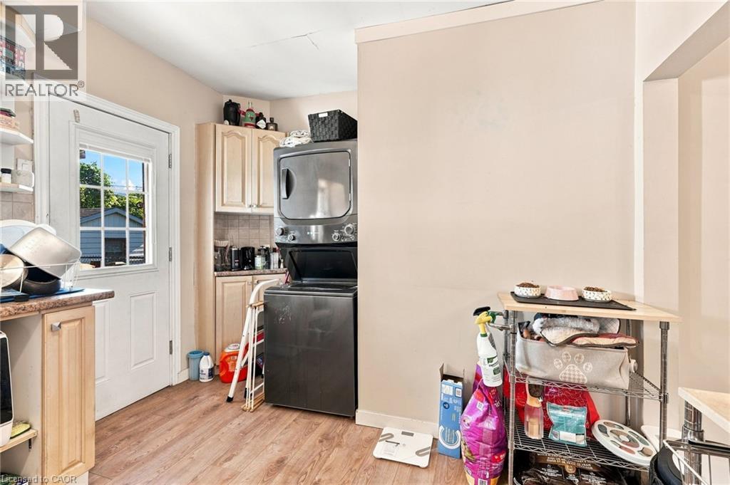 15 Clinton Street Unit# Upper, Hamilton, Ontario  L8L 3J7 - Photo 13 - 40860419