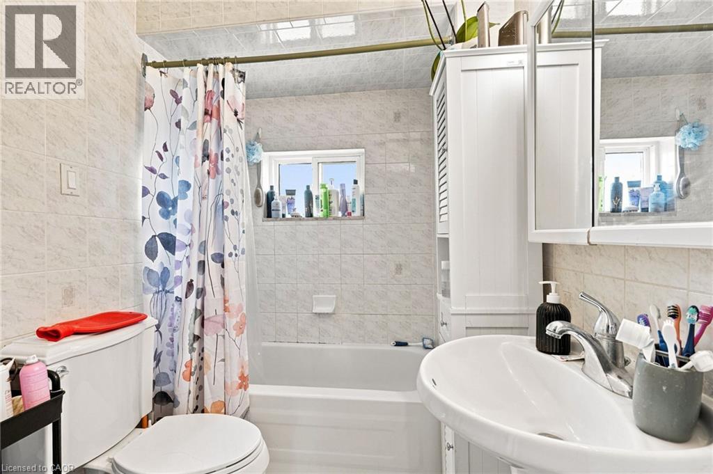 15 Clinton Street Unit# Upper, Hamilton, Ontario  L8L 3J7 - Photo 22 - 40860419