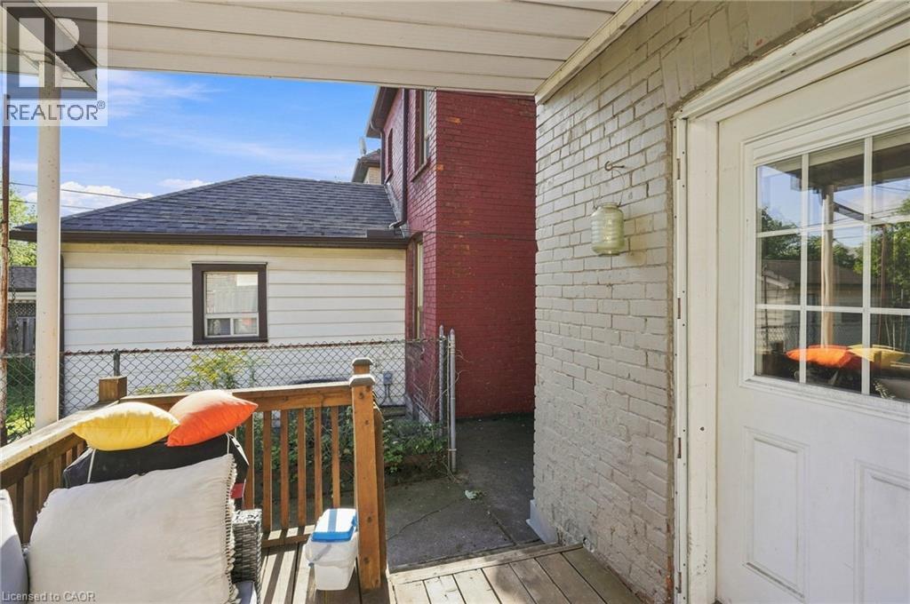 15 Clinton Street Unit# Upper, Hamilton, Ontario  L8L 3J7 - Photo 31 - 40860419