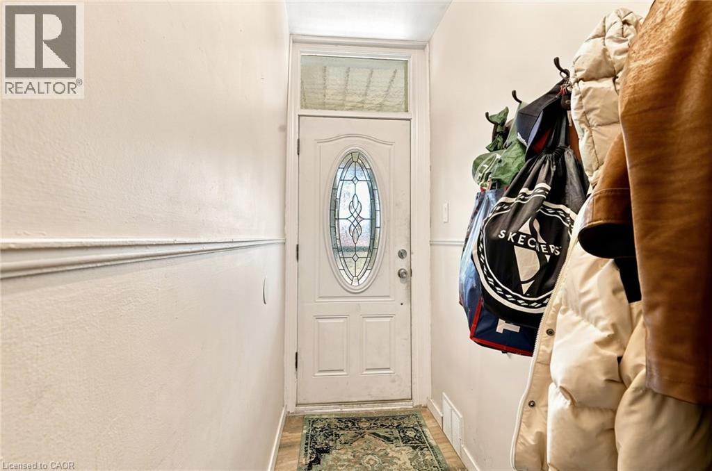 15 Clinton Street Unit# Upper, Hamilton, Ontario  L8L 3J7 - Photo 5 - 40860419