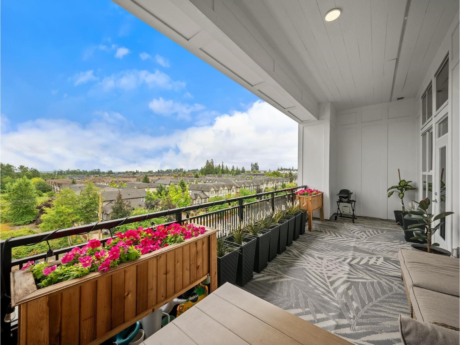 C612 8150 207 Street, Langley, British Columbia  V2J 4J4 - Photo 1 - R3162133