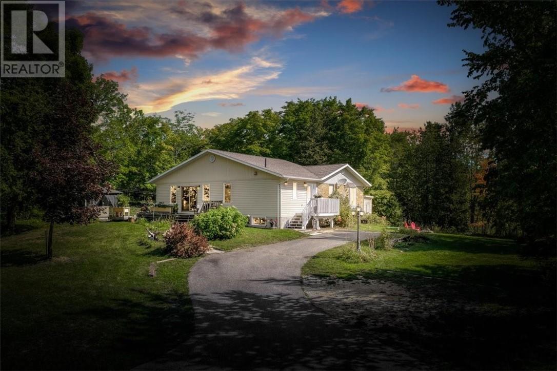 84 Holiday Haven Road, Manitowaning, Ontario  P0P 1N0 - Photo 2 - 2130141