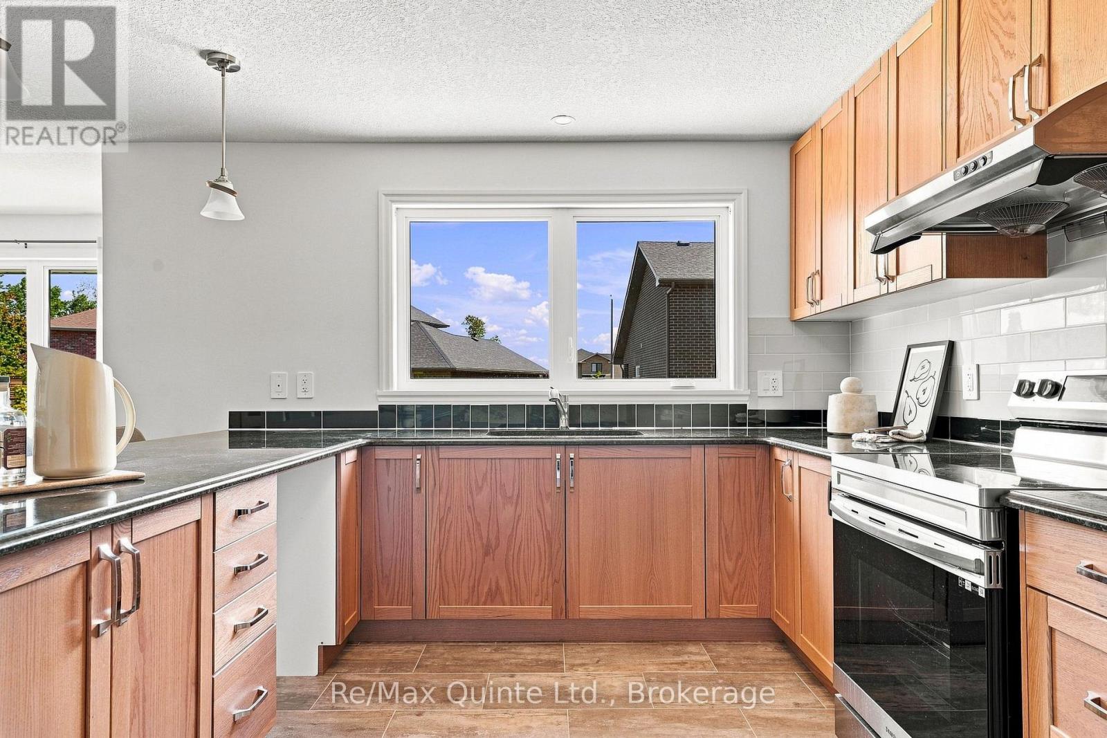 54 Lanark Drive, Belleville, Ontario  K8N 0G7 - Photo 13 - X13761936