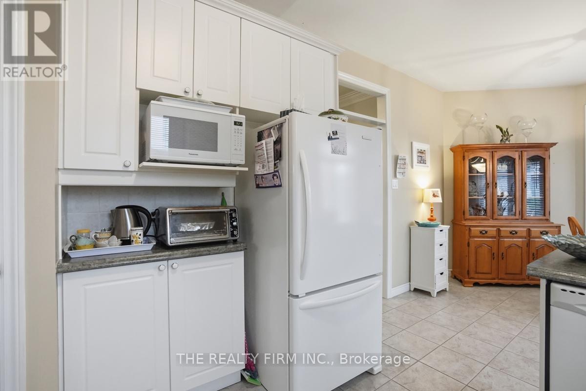 10 - 44 Edgevalley Road, London East, Ontario  N5Y 5P6 - Photo 11 - X13761898