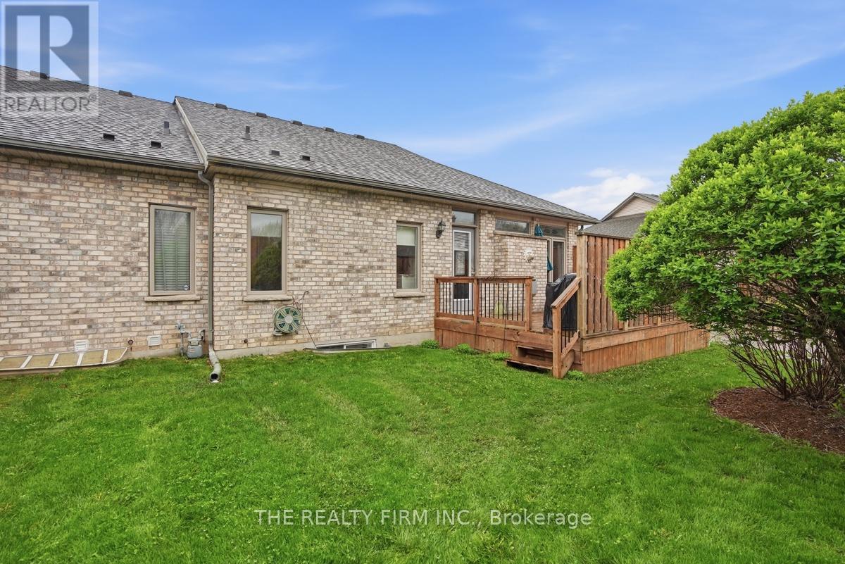 10 - 44 Edgevalley Road, London East, Ontario  N5Y 5P6 - Photo 32 - X13761898