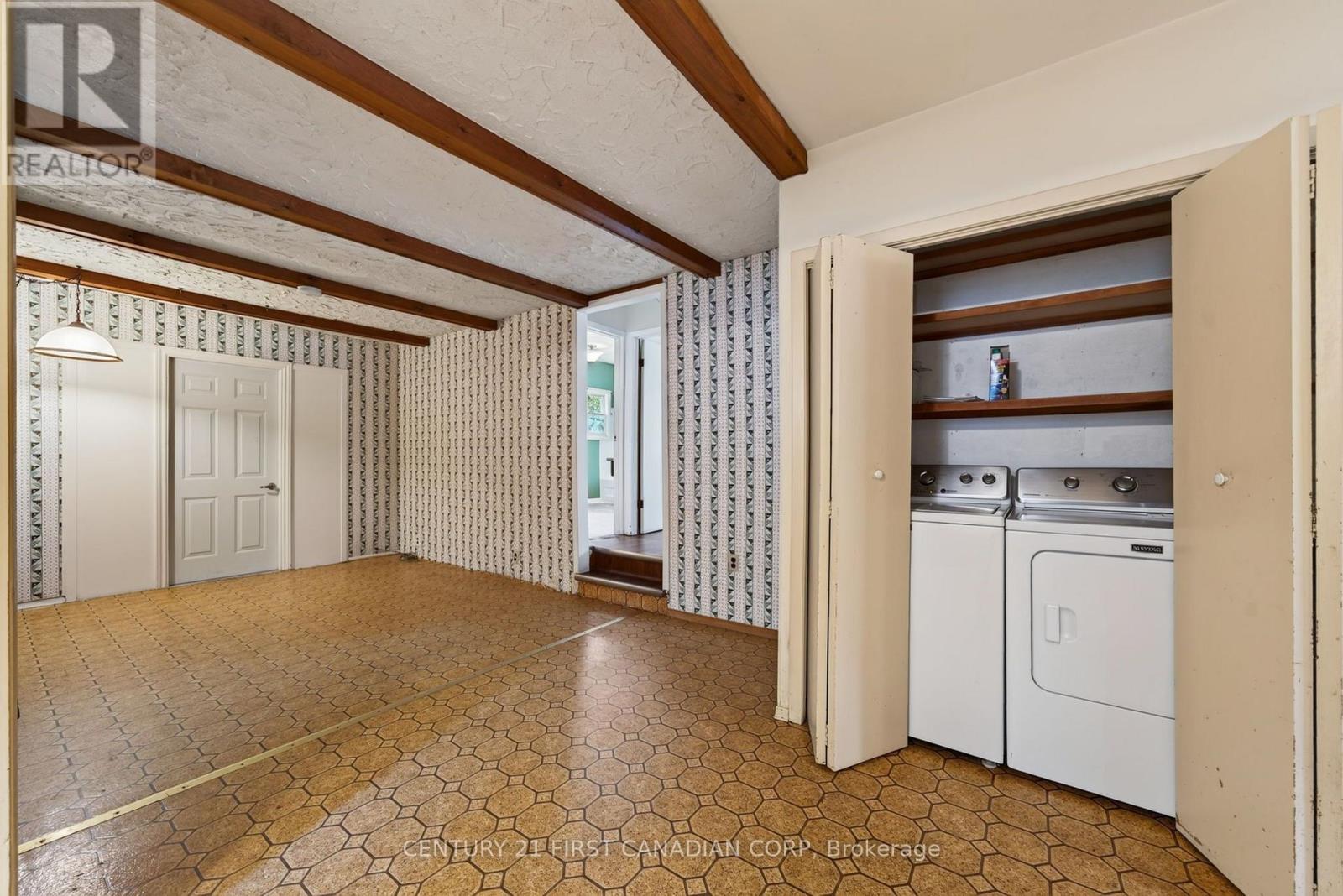 9 Park Crescent, Middlesex Centre, Ontario  N0M 2A0 - Photo 16 - X13762064