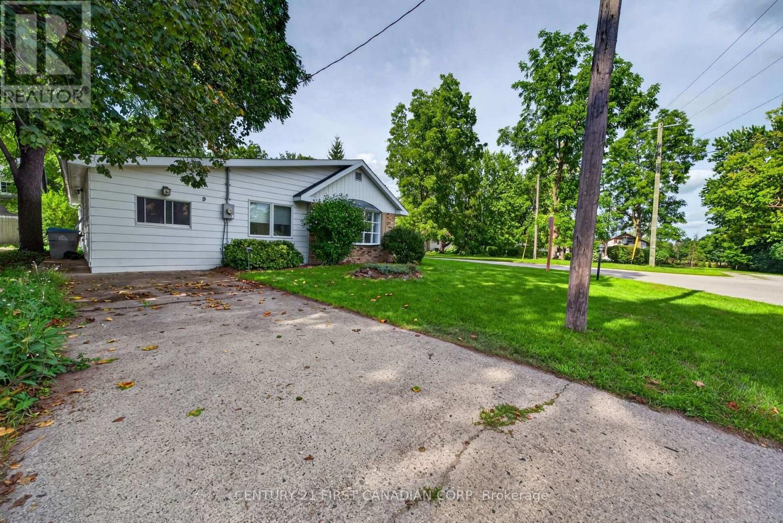 9 Park Crescent, Middlesex Centre, Ontario  N0M 2A0 - Photo 28 - X13762064