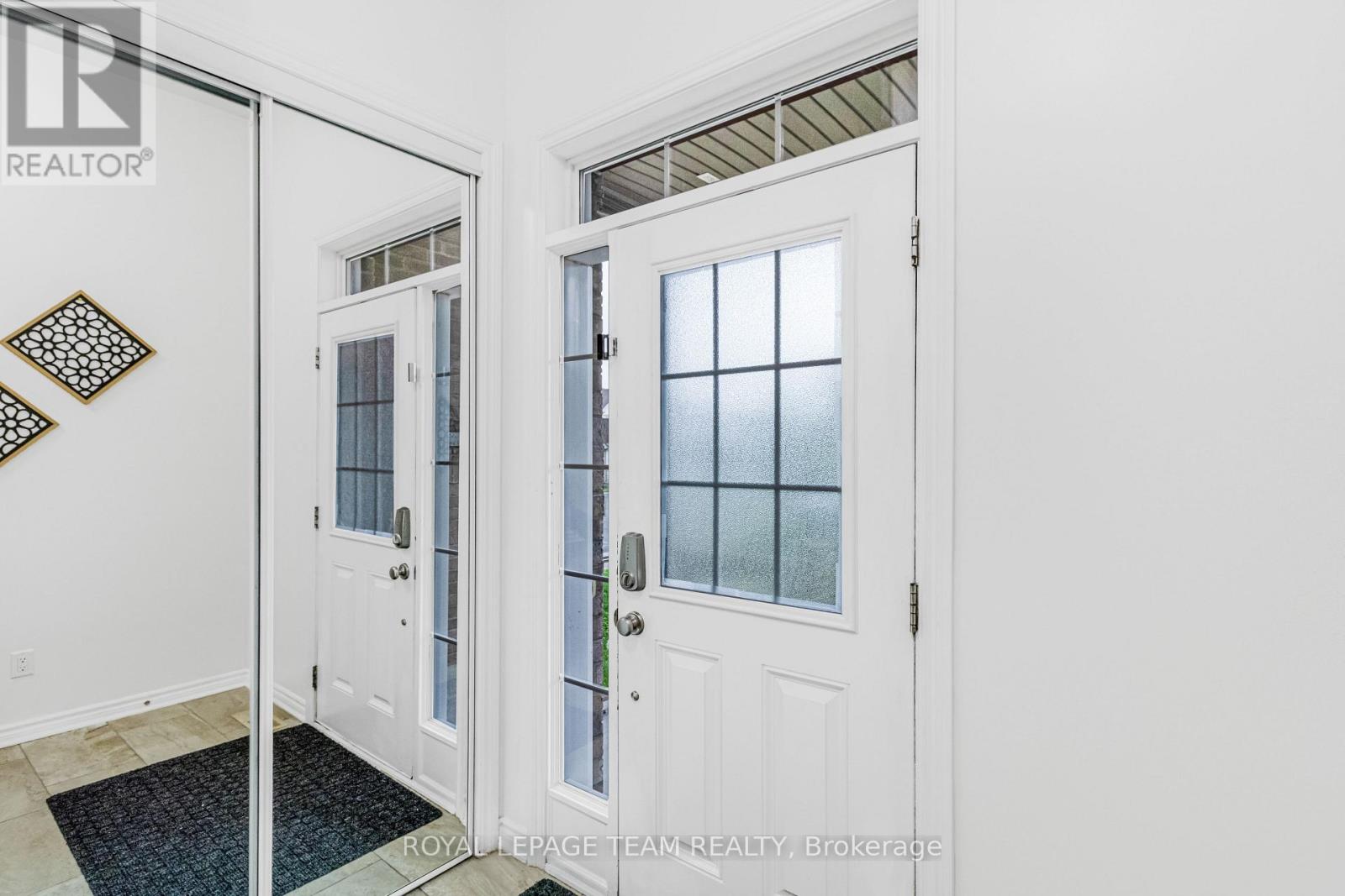 57 Crownridge Drive, Ottawa, Ontario  K2M 0J6 - Photo 4 - X13761916