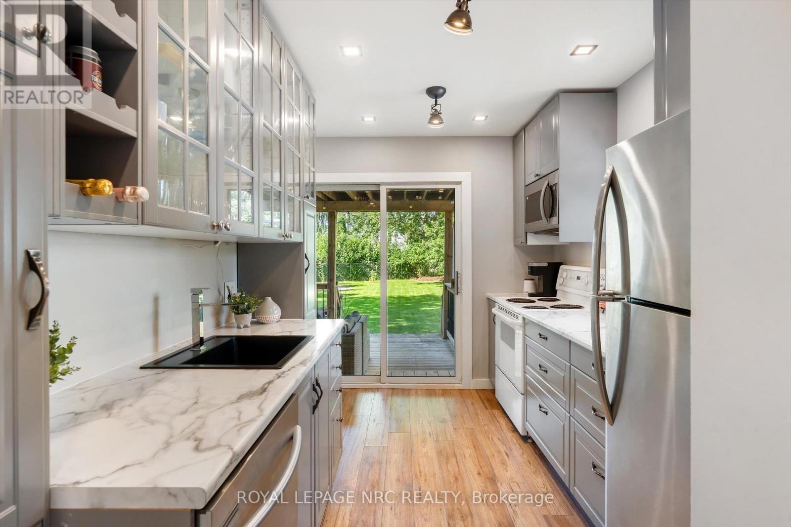 7 Vivian Avenue, St. Catharines, Ontario  L2M 5X8 - Photo 6 - X13761938