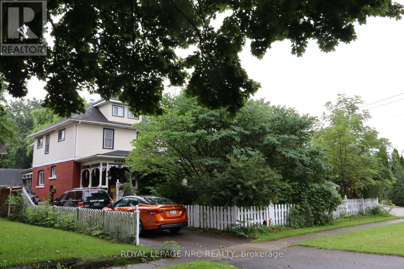 6068 DIXON STREET, Niagara Falls, Ontario