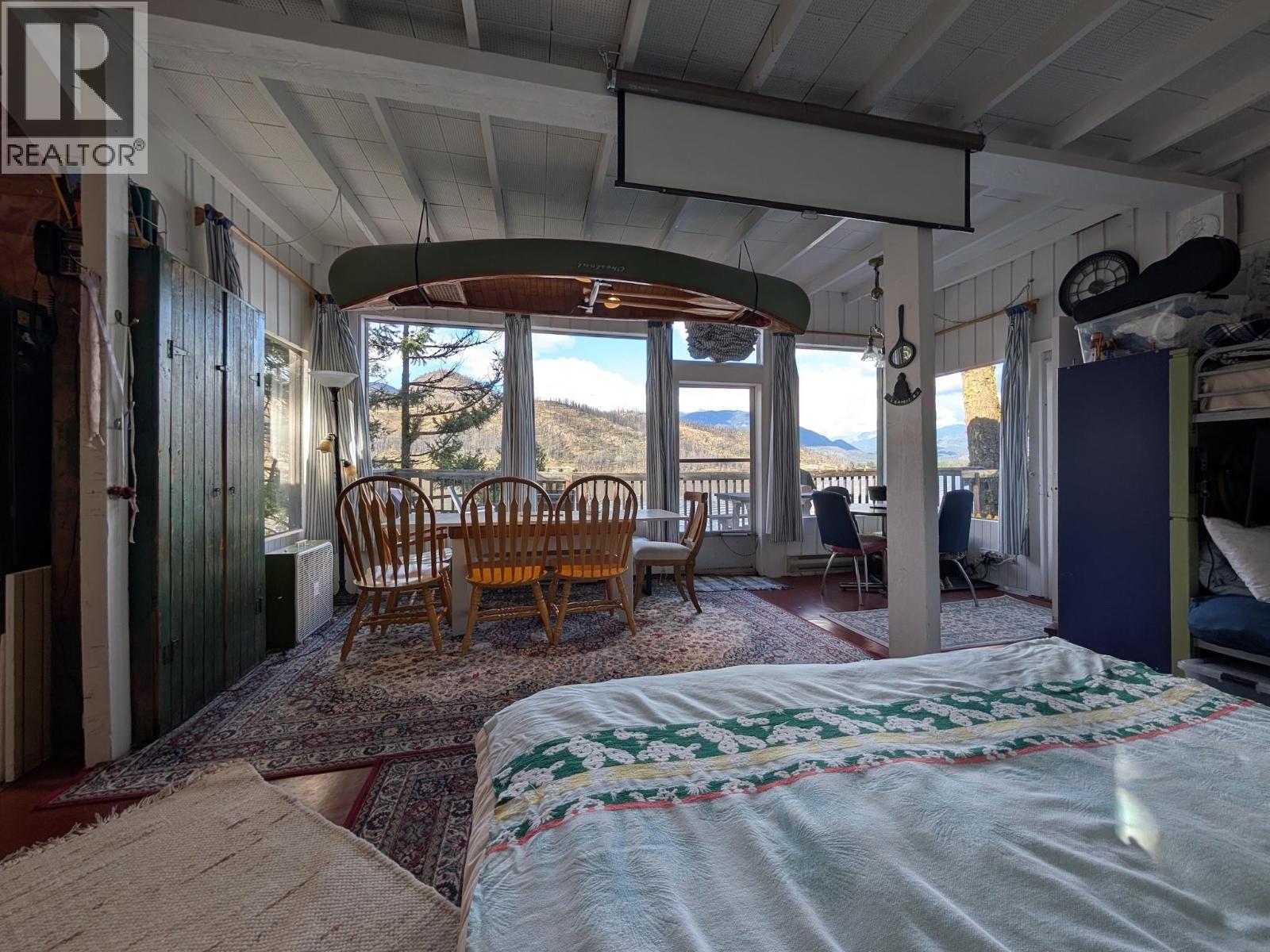 200 Mills Road, Gold Bridge, British Columbia  V0K 1P0 - Photo 17 - 10399580