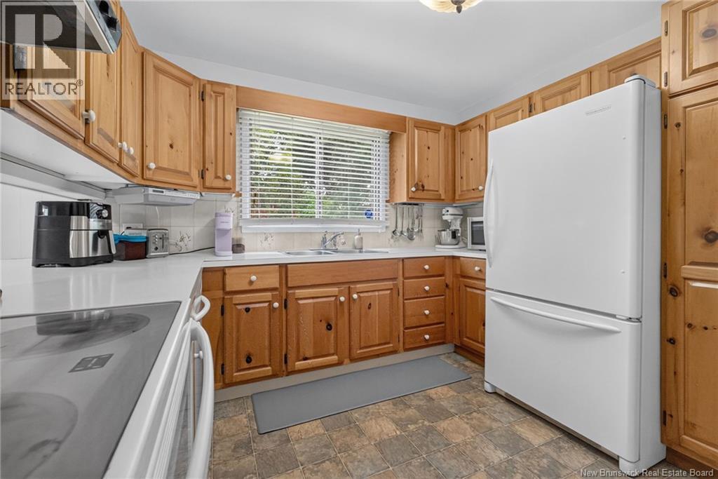 230 Macbeath Avenue, Moncton, New Brunswick  E1C 7A3 - Photo 3 - NB147572