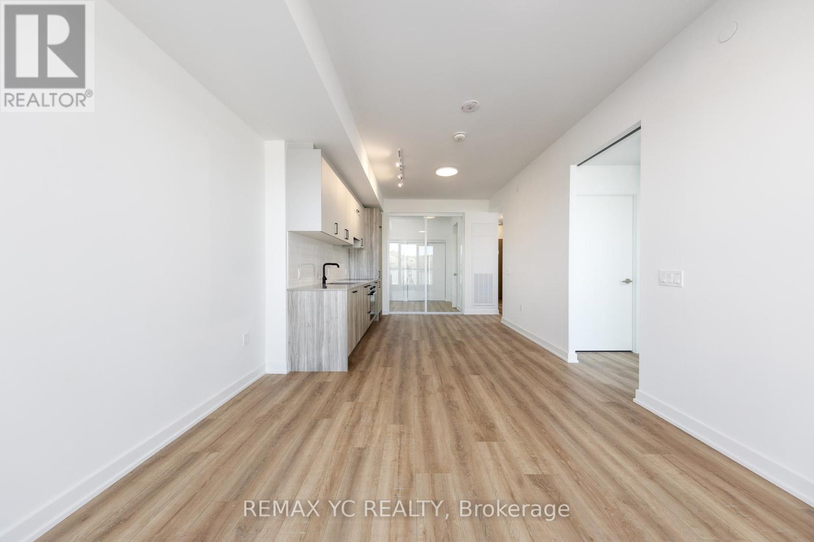 213 - 1 Kyle Lowry Road, Toronto, Ontario  M3C 0S6 - Photo 9 - C13762060