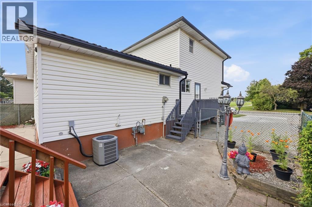 63 Folkestone Avenue, Hamilton, Ontario  L8V 4N1 - Photo 34 - 40861693