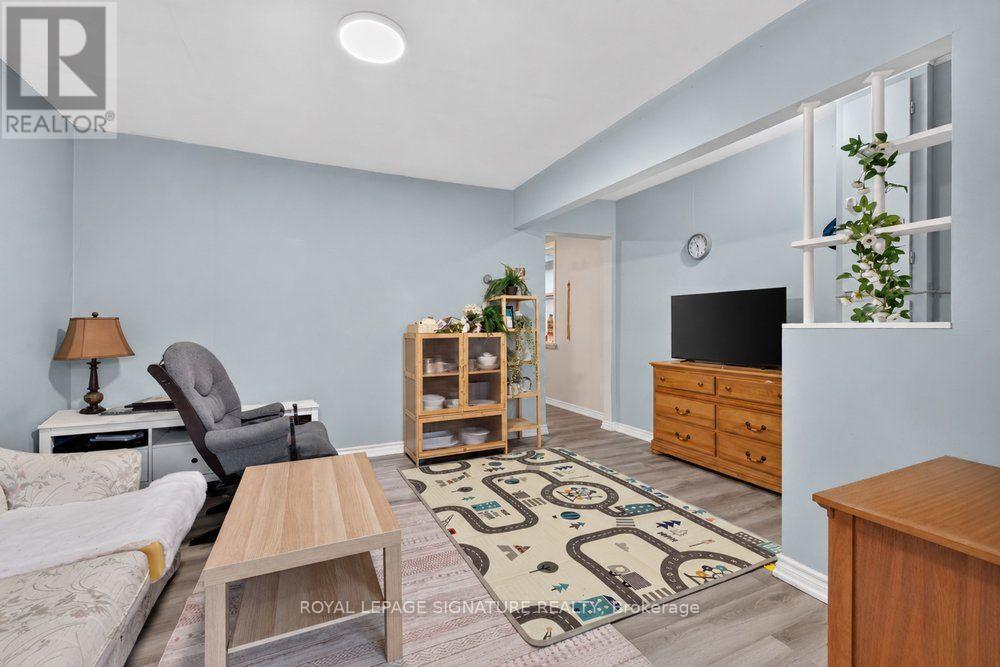 121 Preston Street, Toronto, Ontario  M1N 3N4 - Photo 7 - E13761892