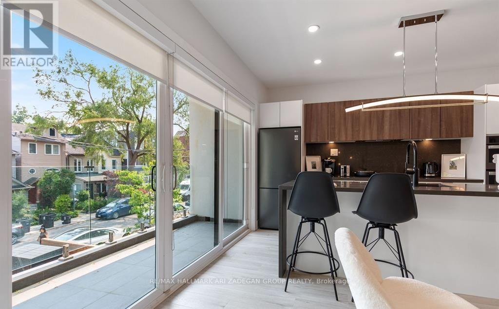 2 - 16 Minto Street, Toronto, Ontario  M4L 1B6 - Photo 12 - E13761990