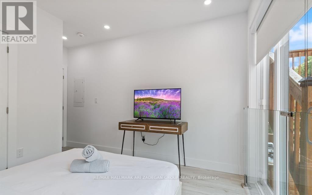 2 - 16 Minto Street, Toronto, Ontario  M4L 1B6 - Photo 22 - E13761990
